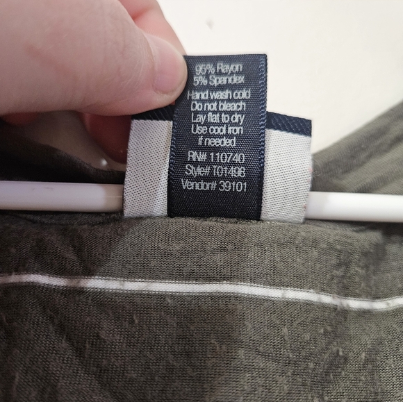 Daytrip Olive Striped Women's short sleeve open back tee! - Picture 3 of 6